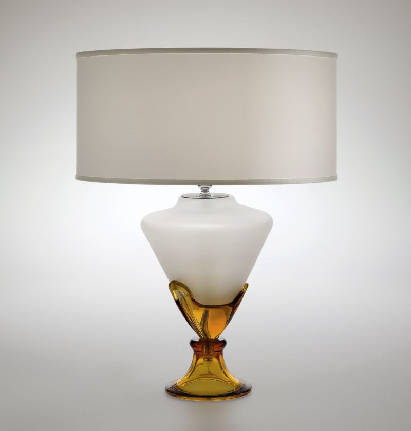 8104 Table lamp