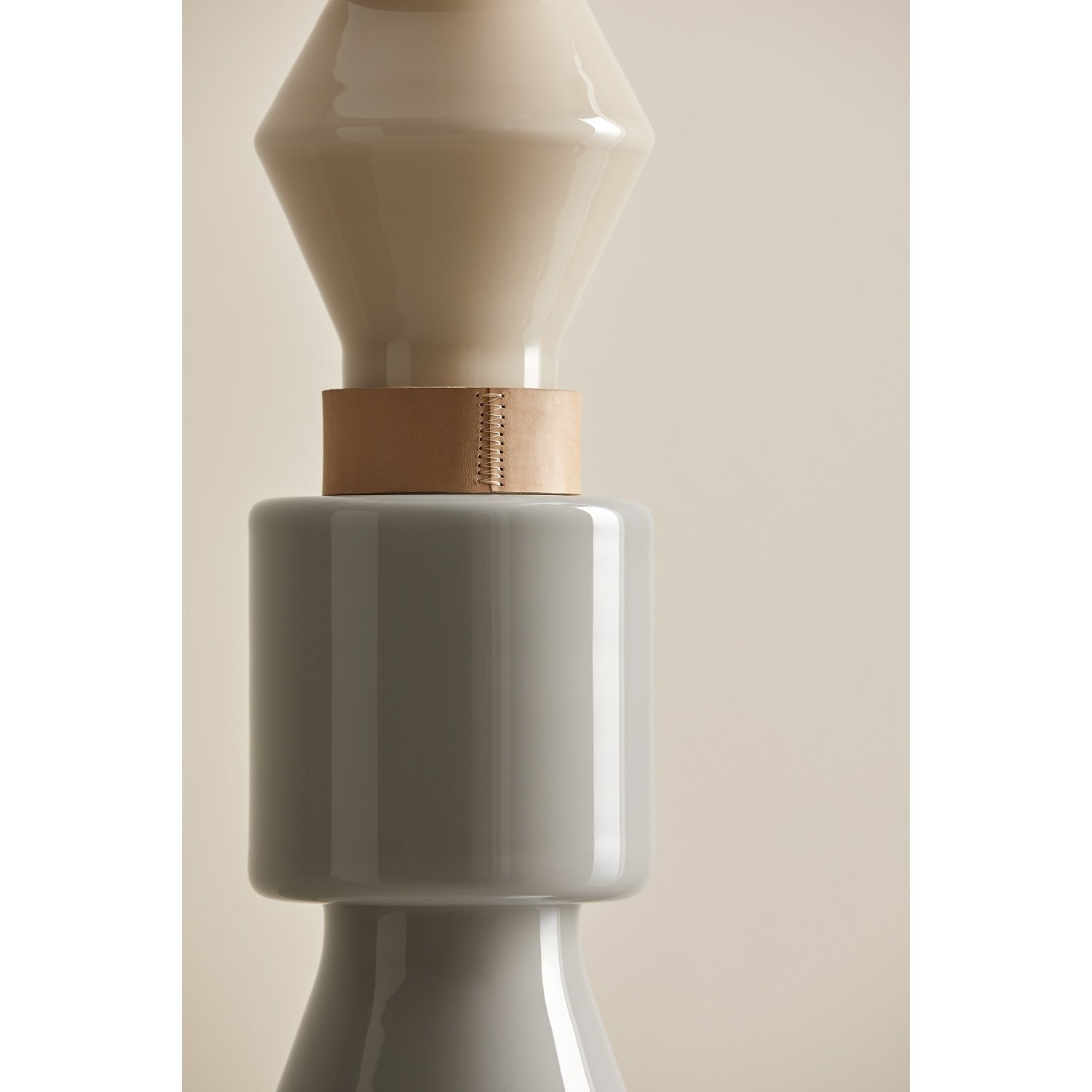 Kitta Ponn Ash Grey