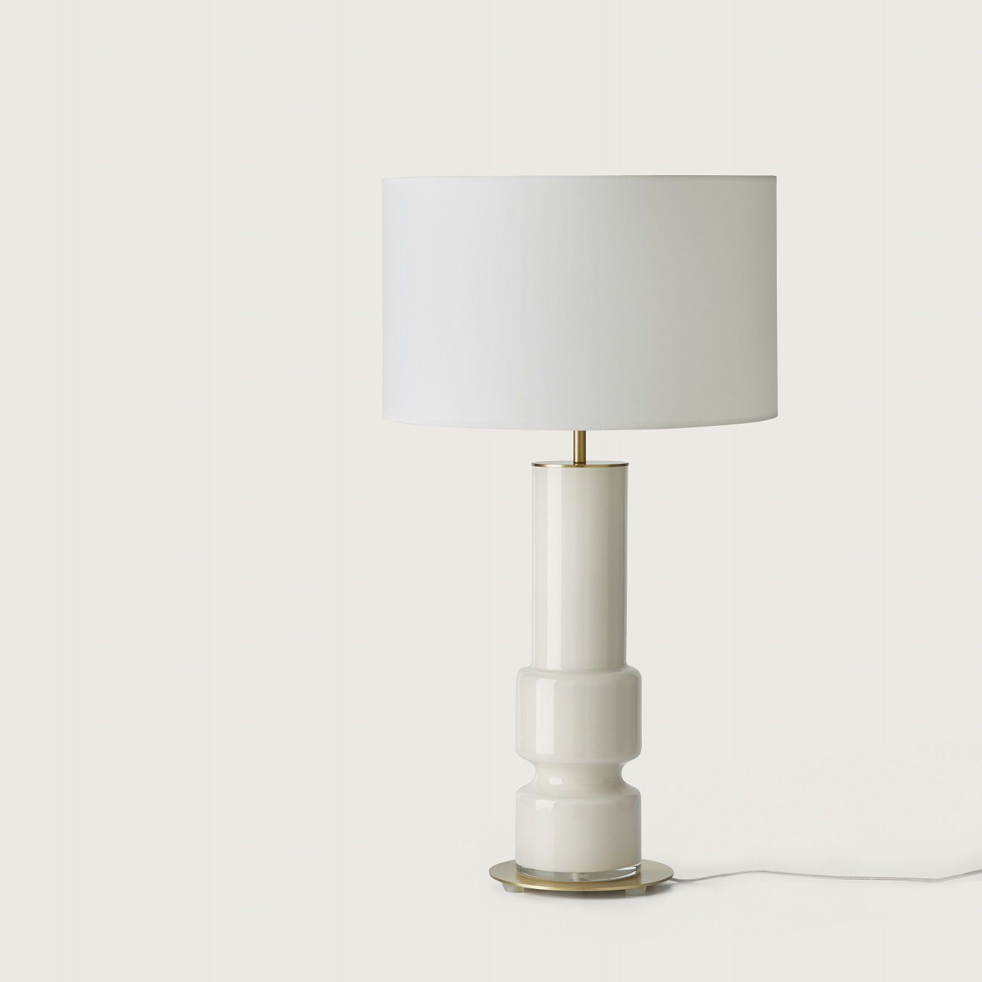 Lusa Τ White