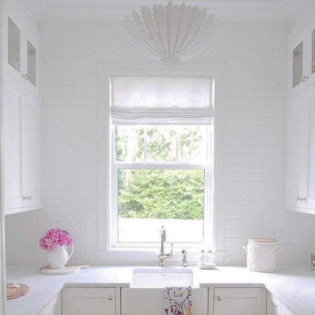 Hampton Small Chandelier