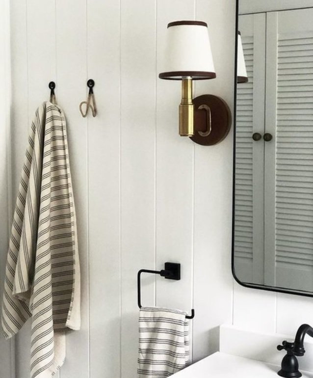 Riley Navy Lather Single Sconce