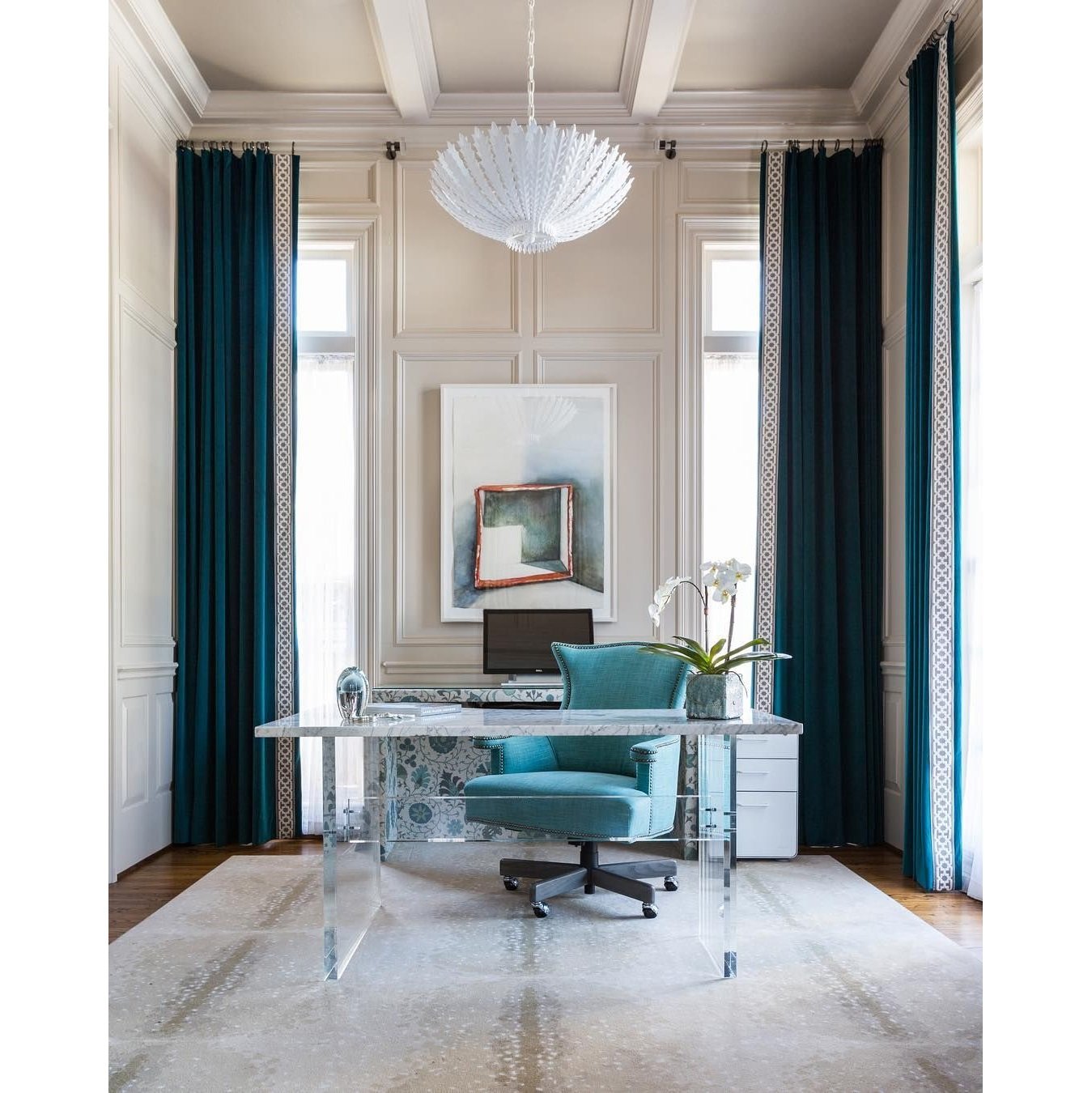 Hampton Medium Chandelier