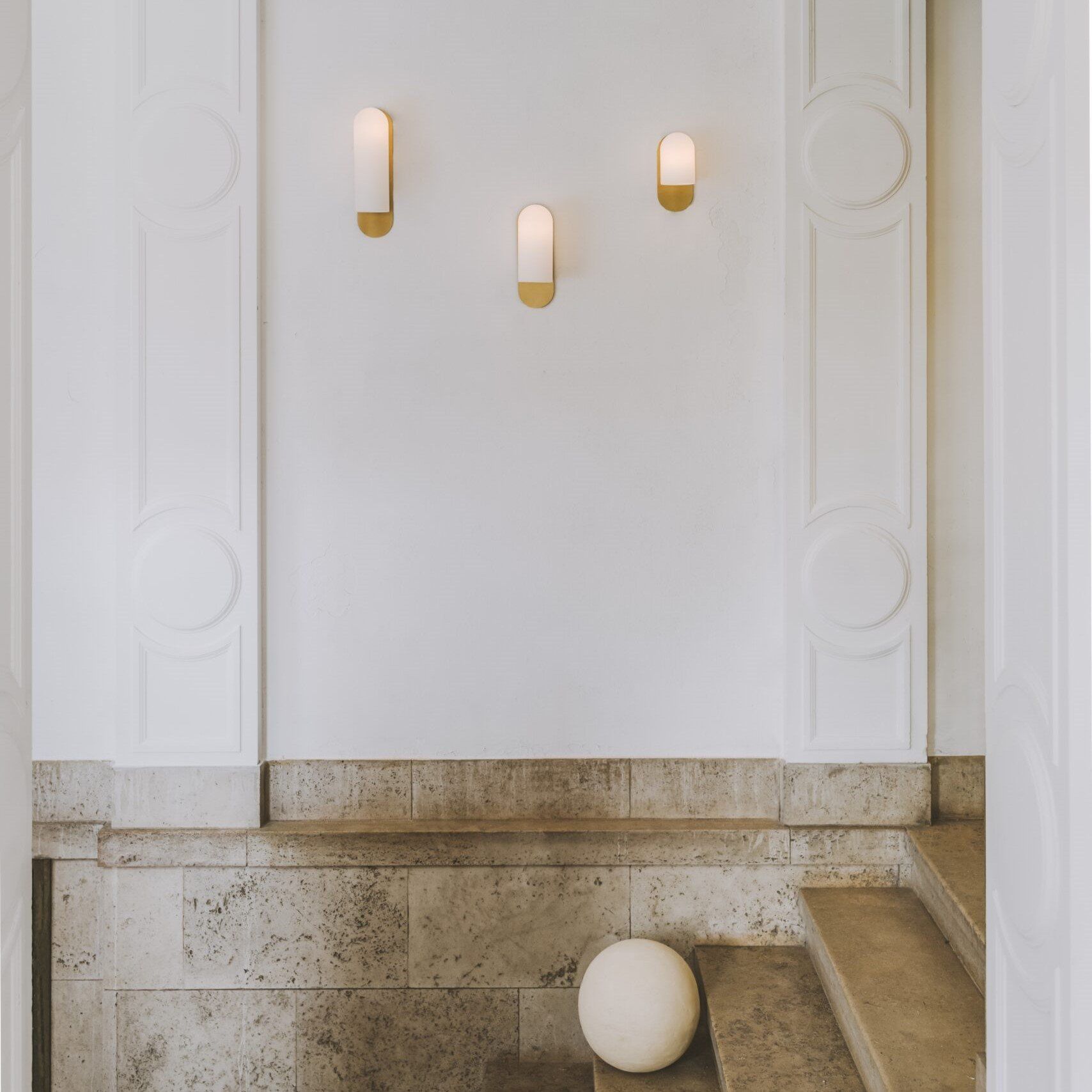 Odyssey Wall Light Medium