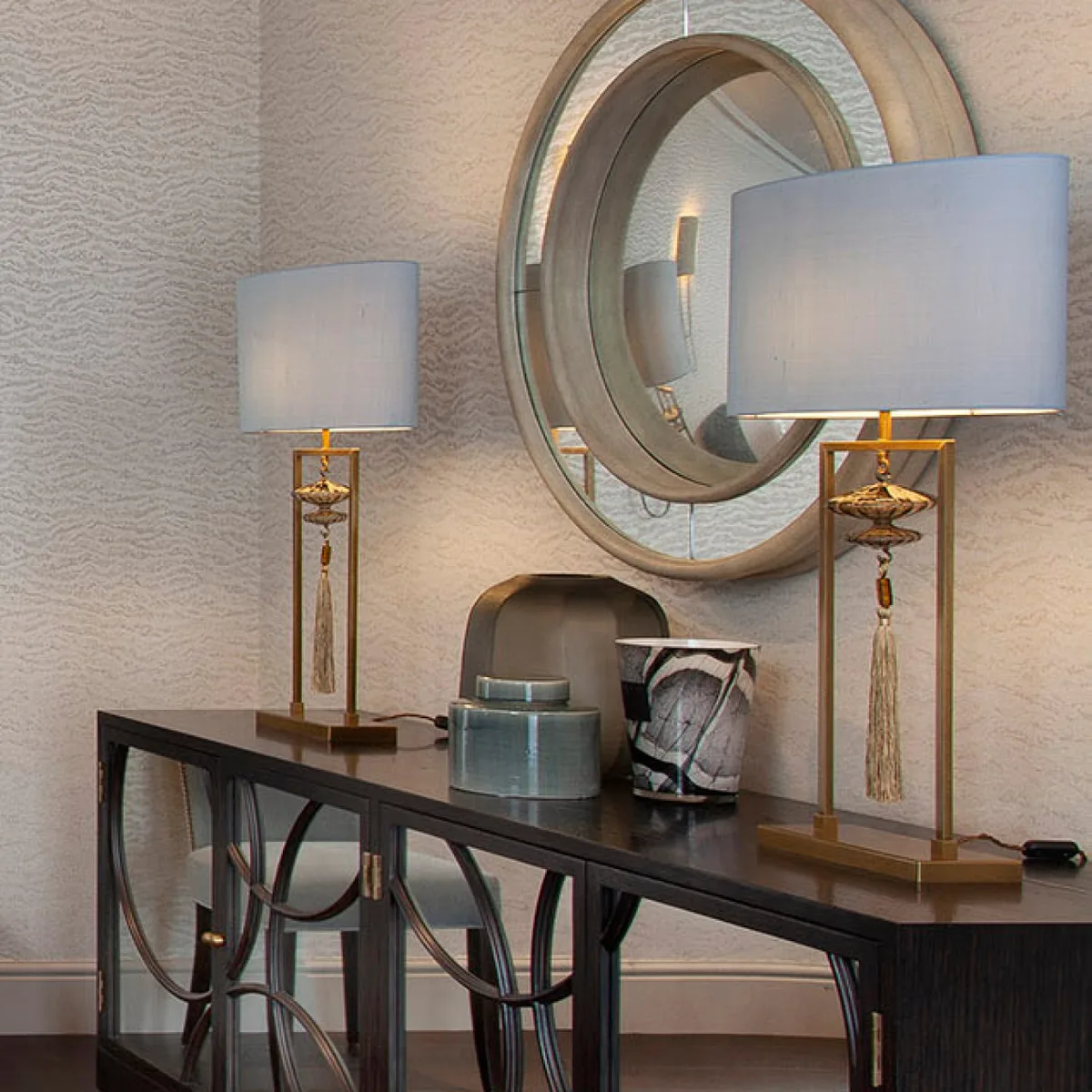 Constance table lamp