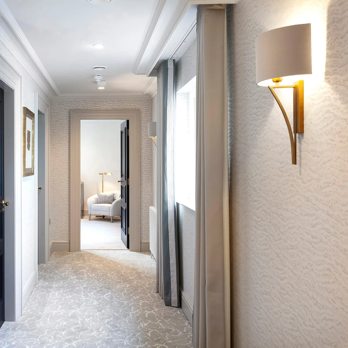Yves dark bronze wall light