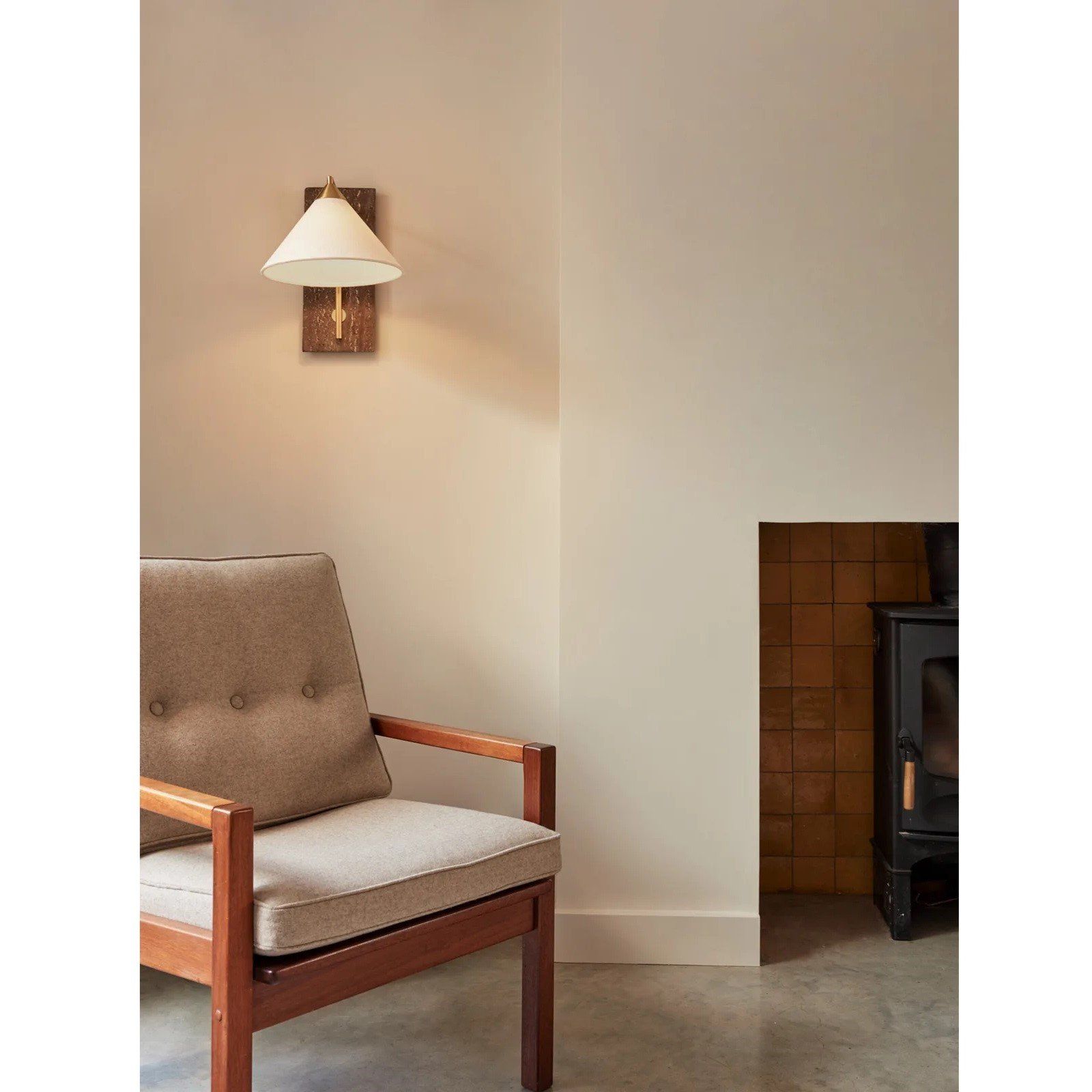 Leon wall light