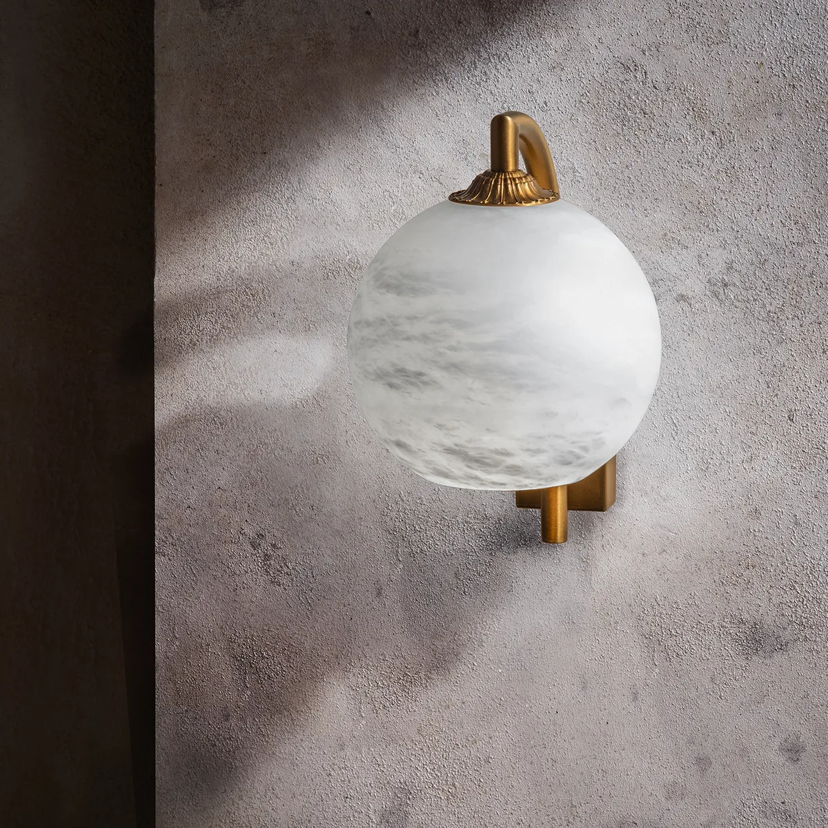 Rhea wall light