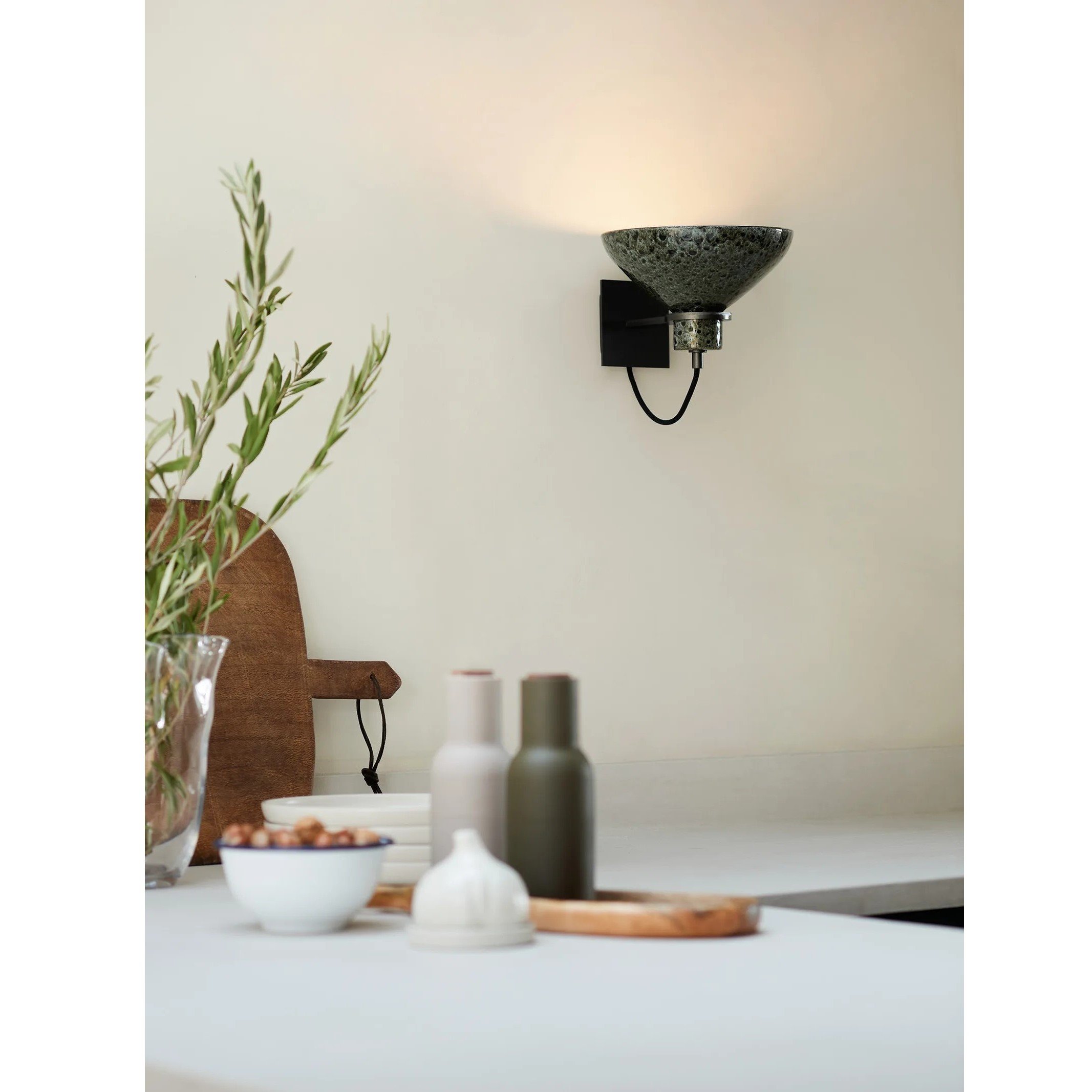 Agnes wall light