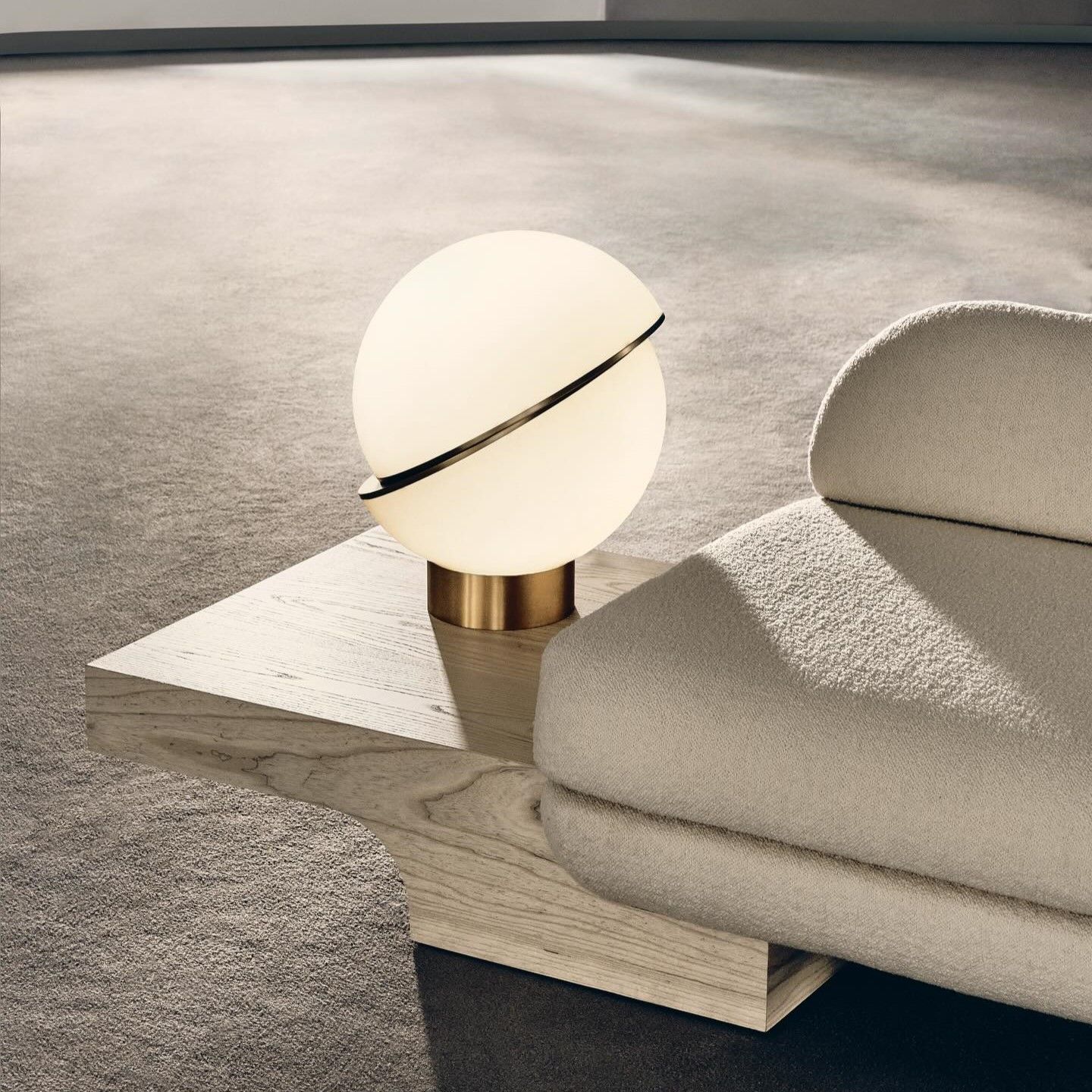 Mini Crescent Table lamp